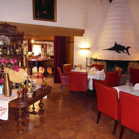 Castello Bianco Hotel Wadern Kültér fotó