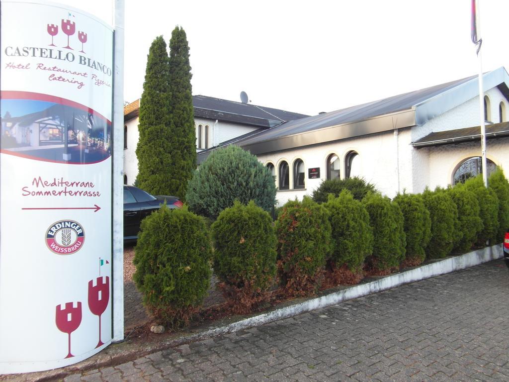 Castello Bianco Hotel Wadern Kültér fotó