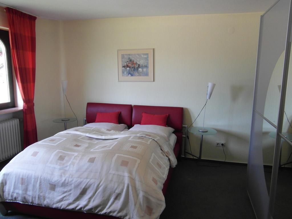 Castello Bianco Hotel Wadern Kültér fotó