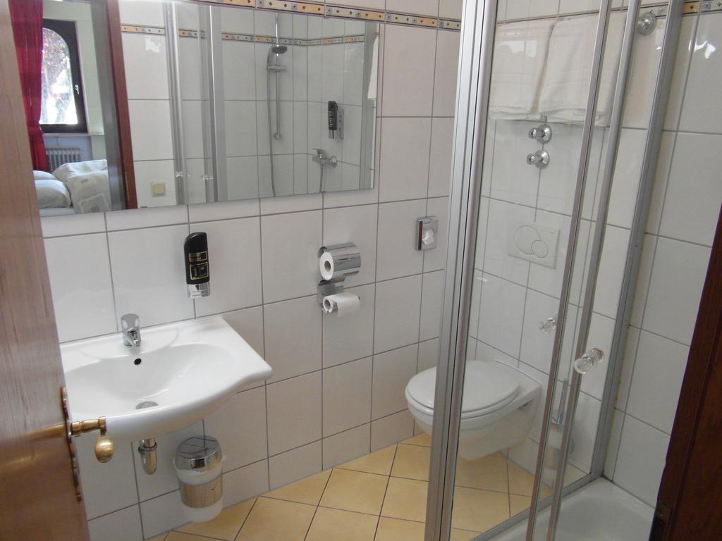 Castello Bianco Hotel Wadern Kültér fotó