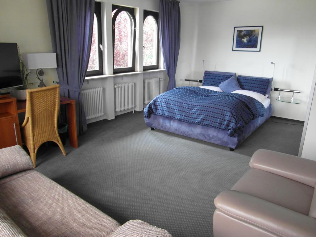 Castello Bianco Hotel Wadern Kültér fotó