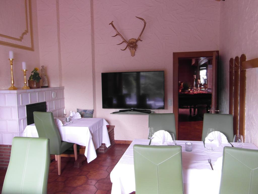 Castello Bianco Hotel Wadern Kültér fotó