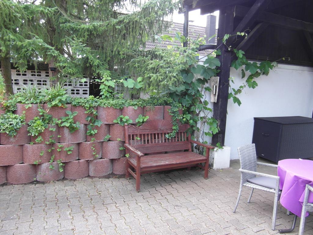 Castello Bianco Hotel Wadern Kültér fotó