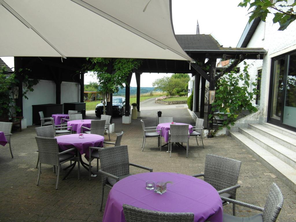 Castello Bianco Hotel Wadern Kültér fotó
